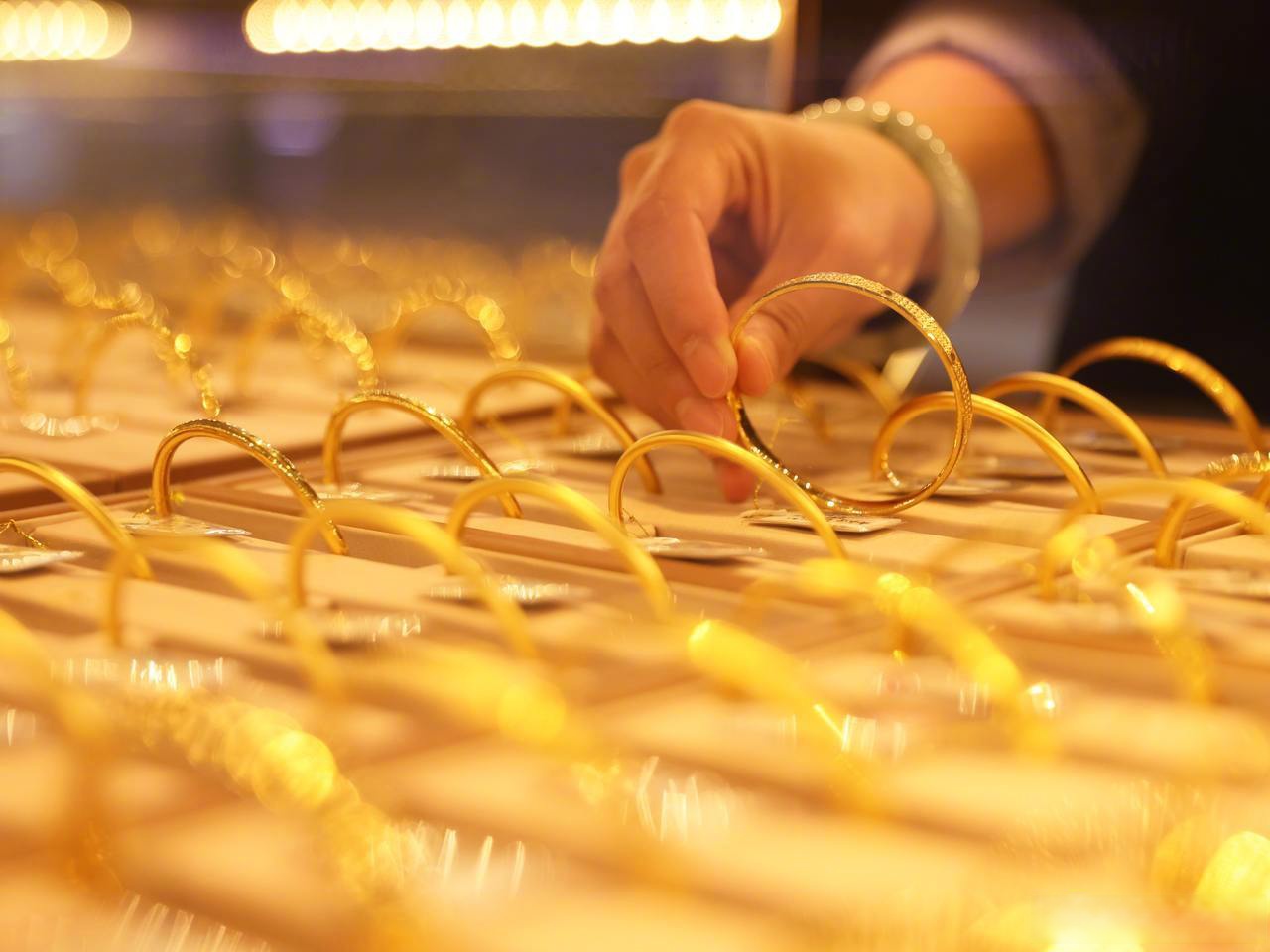 贵金属交易所(中国贵金属交易所)